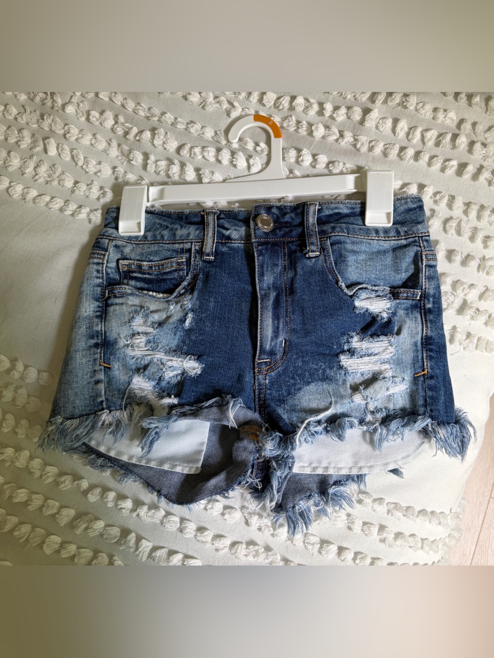 American Eagle Outfitters Frayed Distressed Denim Shorts - Blue